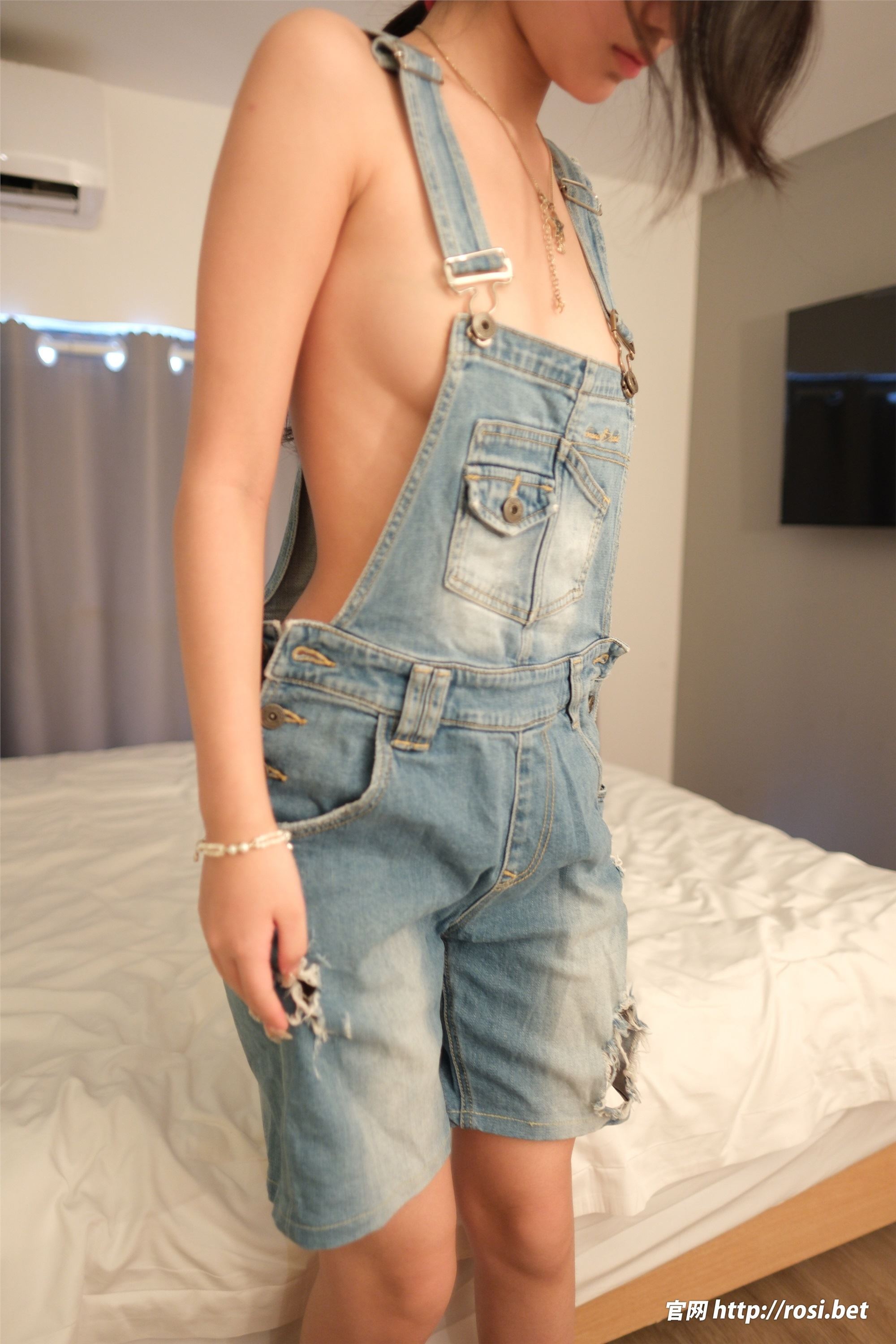 ROSI写真 2024.10.21 NO.4704